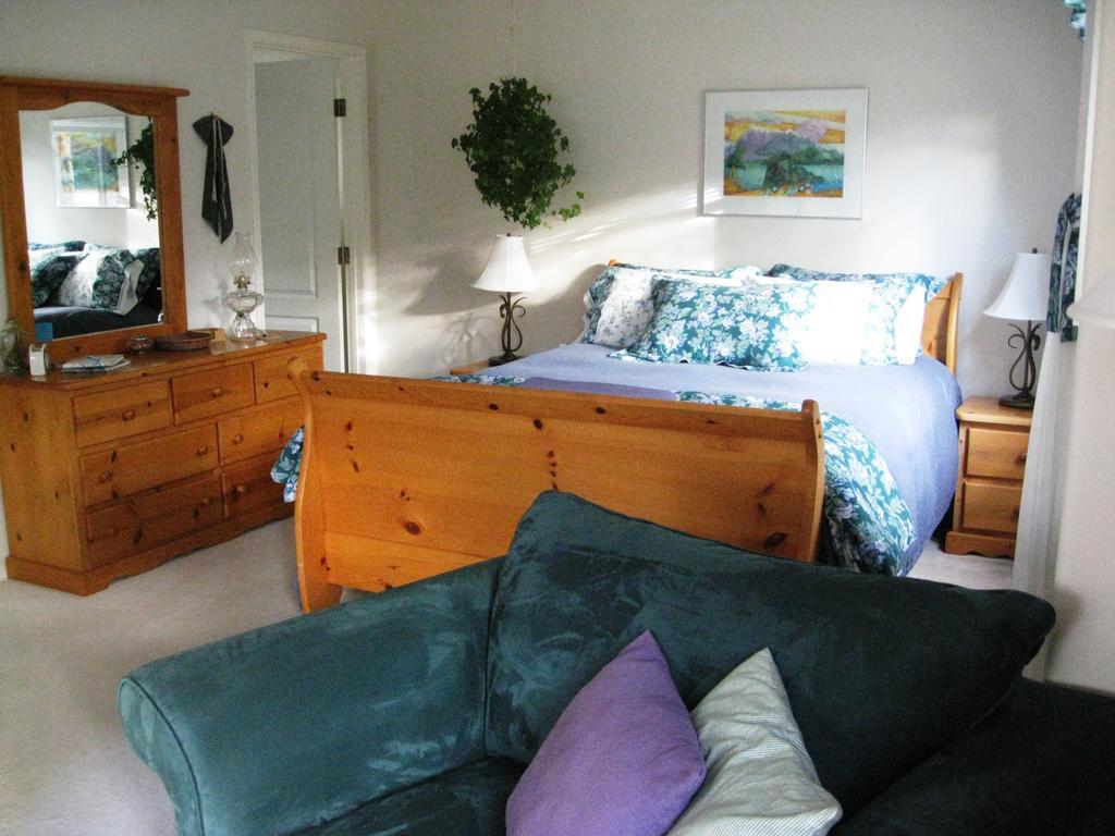 Avens Renaissance B&B Canmore Rum bild