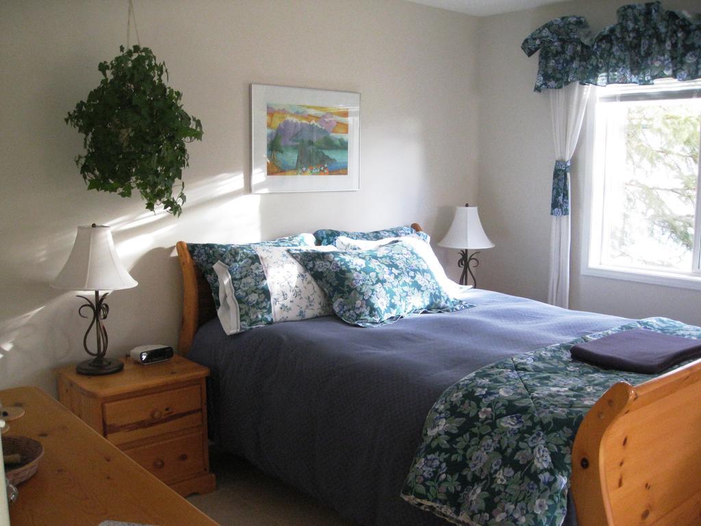 Avens Renaissance B&B Canmore Exteriör bild